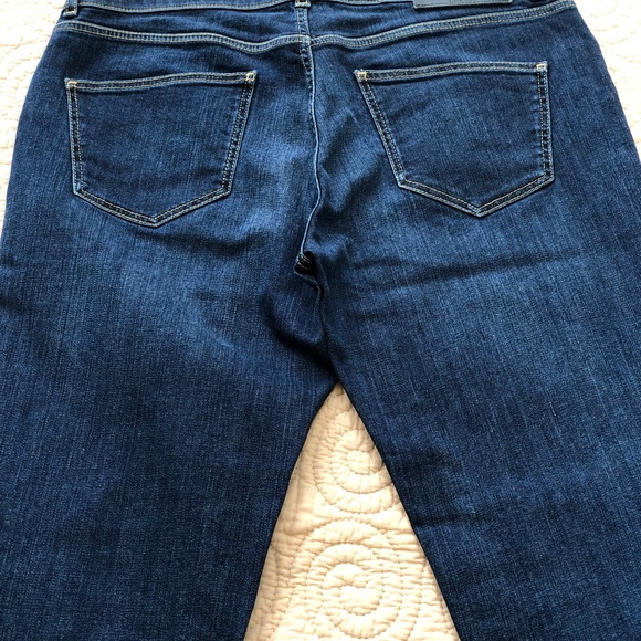 Donated - Massimo Dutti Women’s jeans in size US 6. - Picture 4 of 7